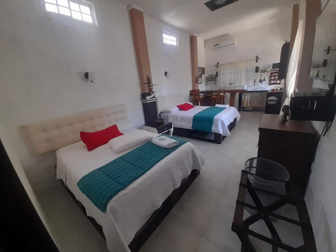 Hostal Cann'S House Пуэрто-Бакерисо-Морено Экстерьер фото